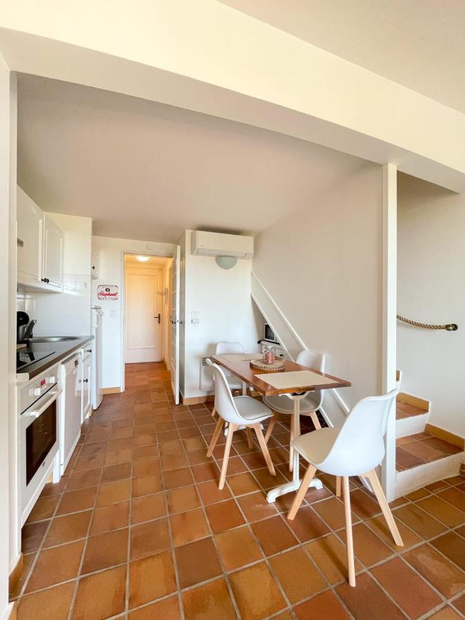 Superb Apartment With Balcony Near The Beach Saint-Raphaël Eksteriør billede